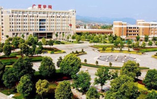 2024年浙江广厦建设职业技术大学录取分数线，河北最低450分