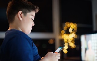 网友用热成像特效抓蚊子？这个方法真的管用吗？