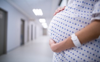 怀孕十天会恶心想吐吗？极早期窗口与验孕策略【怀孕十天会恶心想吐的感觉】