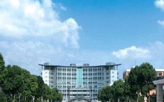 2024年浙江经贸职业技术学院录取分数线，河北最低426分