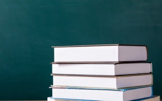 2025年秦皇岛职业技术学院在广东计划招生人数（附学费及专业录取分）