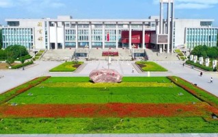 2024年郑州科技学院录取分数线，河北最低302分
