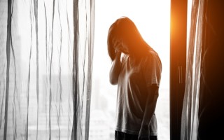 emo什么意思？解读当下流行的情绪表达！