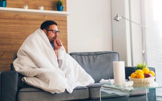 嗓子痛咽口水都疼怎么缓解？这几个小妙招真的管用【嗓子痛咽口水都疼最快解决方法】